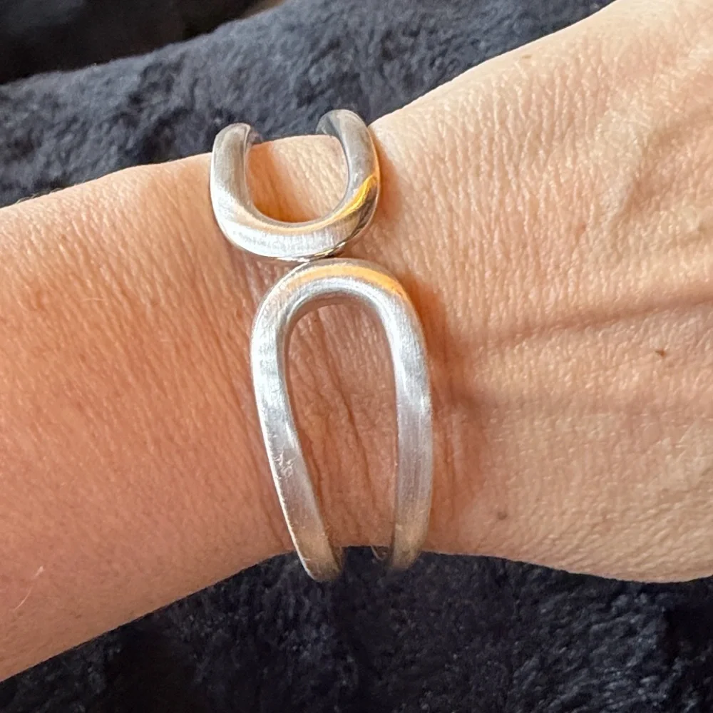 Fashion Silver Bangle Bracelet - NWOT - Never Worn